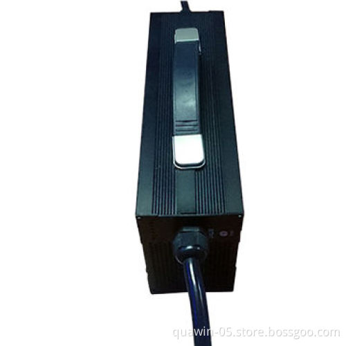 14.8V Li-ion/Lithium Polymer Battery Charger (16.8V, 30A)